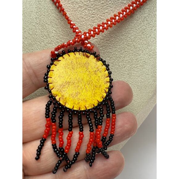 24" Native American Hand Made Glass Seed Bead Necklace Red Black 5 Point Star - Picture 2 of 3